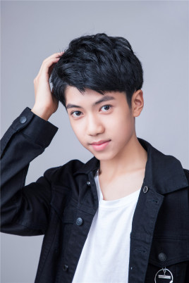 File:Liang Zhe (2005).jpg