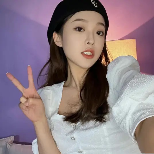 File:Zhou Cheng Yi (actress).jpg