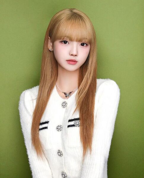 File:Park Seo Young (2001).jpg