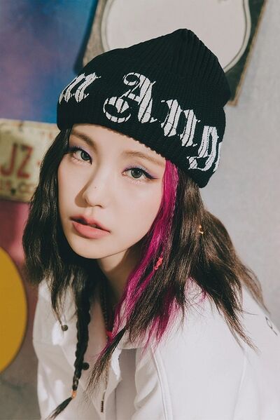 File:Yeji.jpg