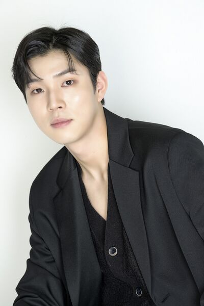 File:Yoo In Soo.jpg