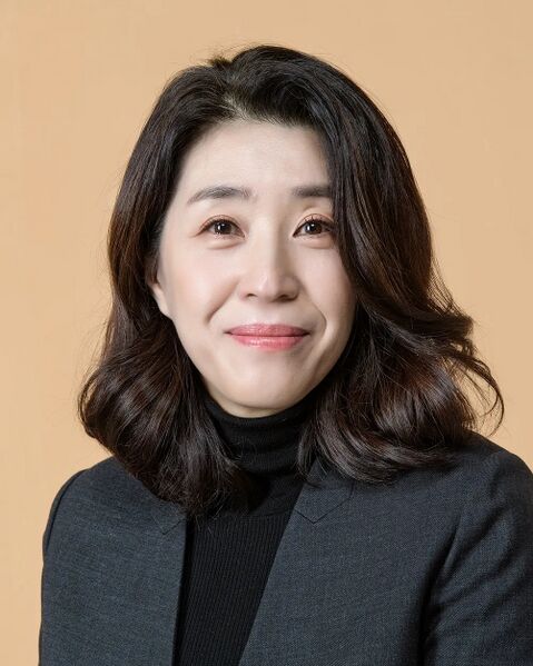 File:Kim Mi Kyung.jpg
