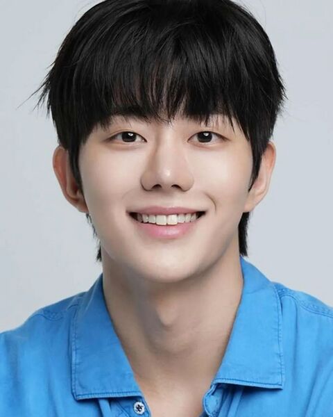 File:Park Chang Hoon.jpg