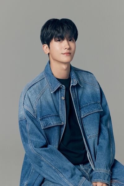 File:Hyungsik.jpg