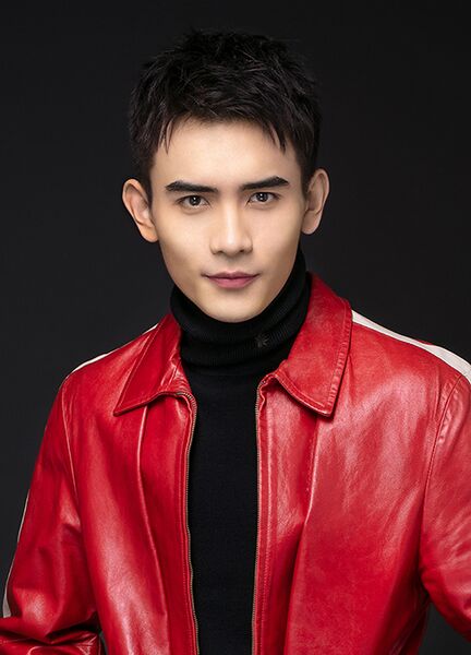 File:Huang Yi Wei.jpg