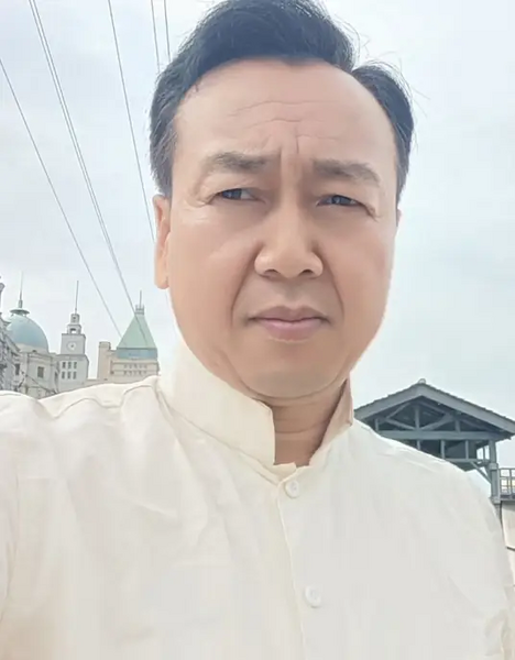 File:Huang Wen Hao (2).webp