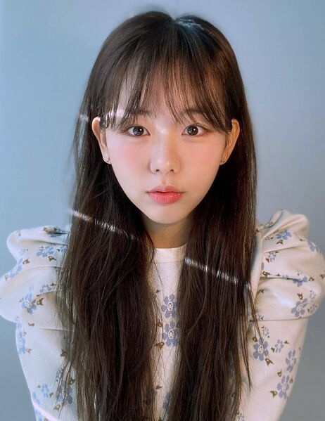 File:Jung Da Eun (2001).jpg