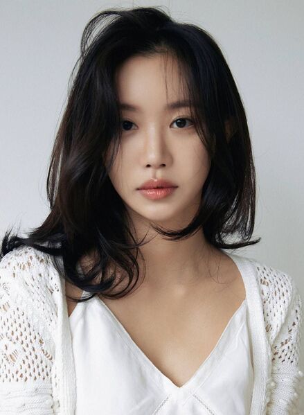 File:Kim Ji Ahn (1992).jpg
