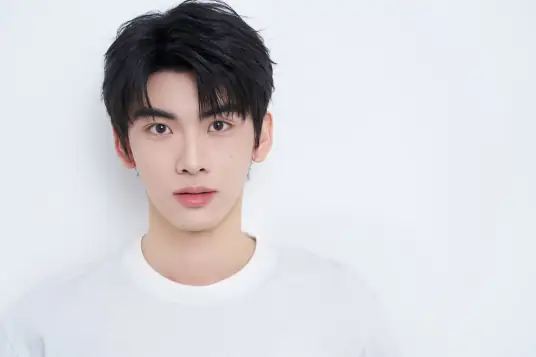 File:Wen Yi Hong.webp