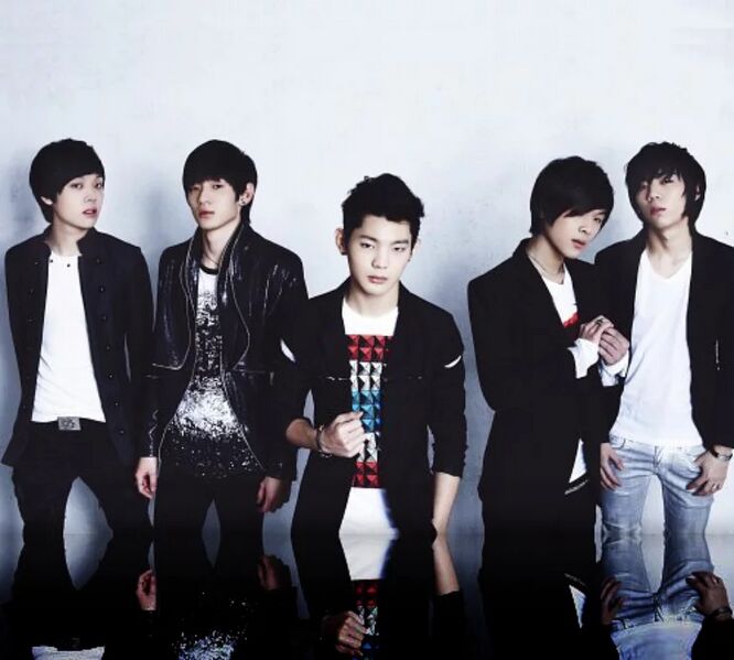 File:Yang Hwa Jin Band.jpg