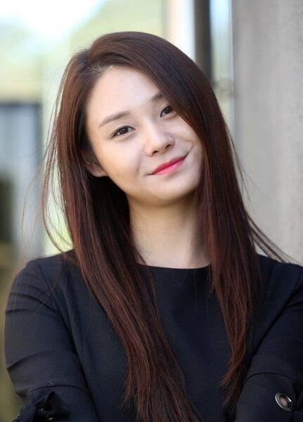 File:Yoon Joo.jpg