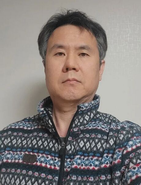 File:Lee Byung Yong.jpg