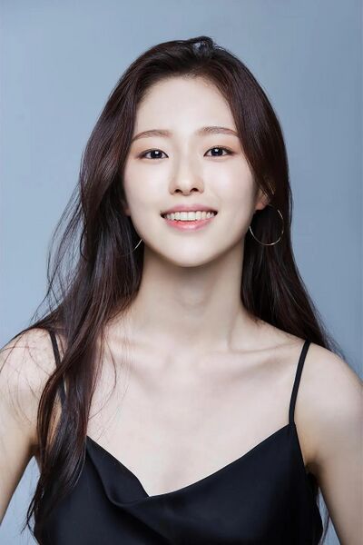 File:Shin Yoon Ha.jpg