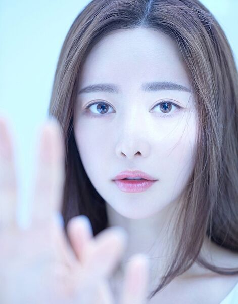 File:HongSuAH.jpg